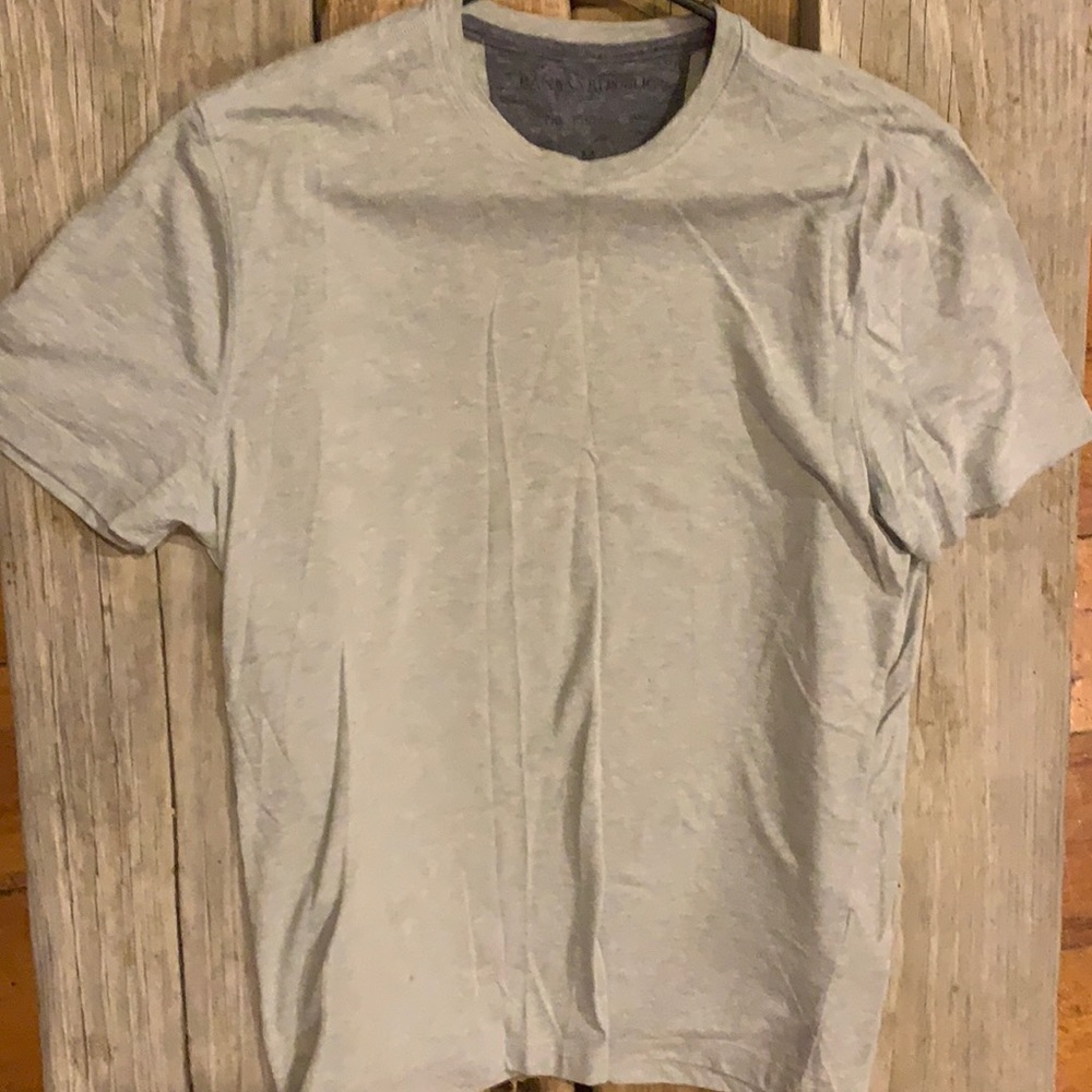 Banana republic medium short sleeve collared tee